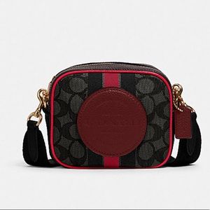 ❤️ COACH Mini Camera Bag In Signature Jacquard With Stripe And Coach Patch